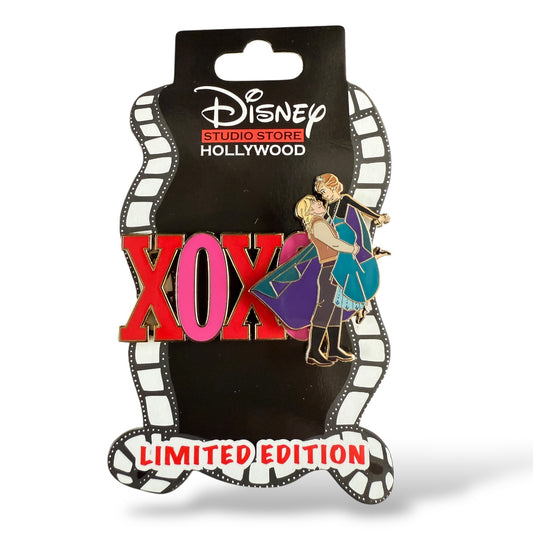 DSSH XOXO Valentine's Day Anna and Kristoff Pin