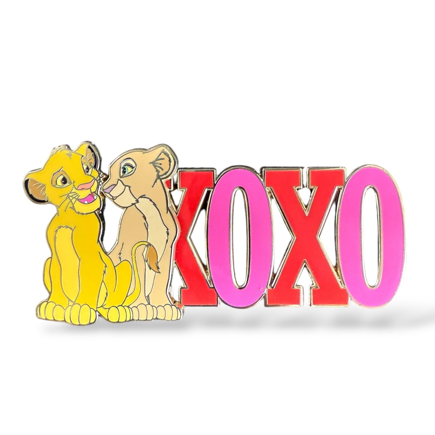 DSSH XOXO Valentine's Day Simba and Nala Pin