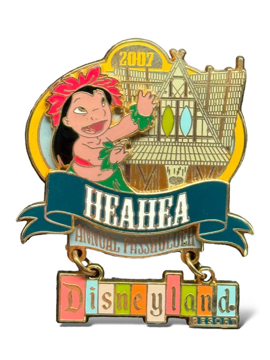 DLR Welcome Annual Passholders 2007 Lilo Dangle Pin