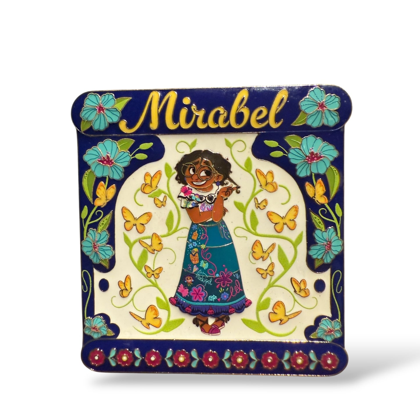 DEC Encanto Familia Tiles Mirabel Pin