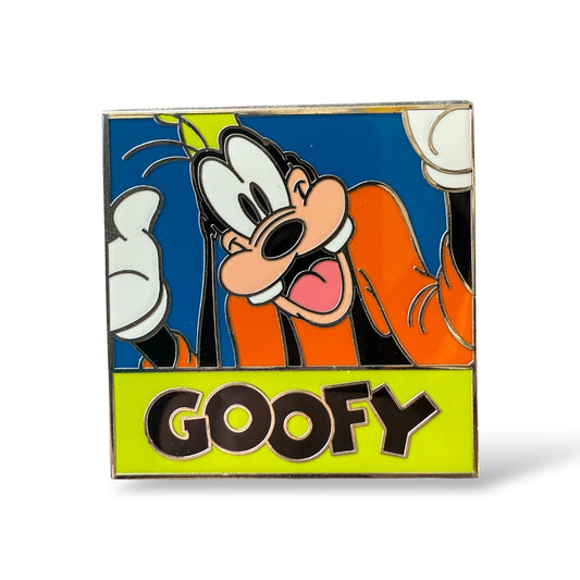 Disney Parks Character Autographs Booster Goofy Pin