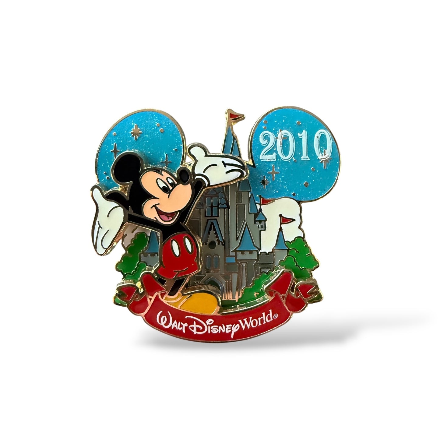 WDW Characters with Cinderella Castle Mickey Pin