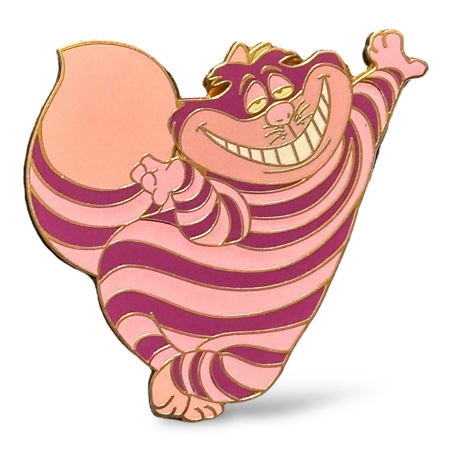 DLR Alice in Wonderland Cheshire Cat Leaning Pin