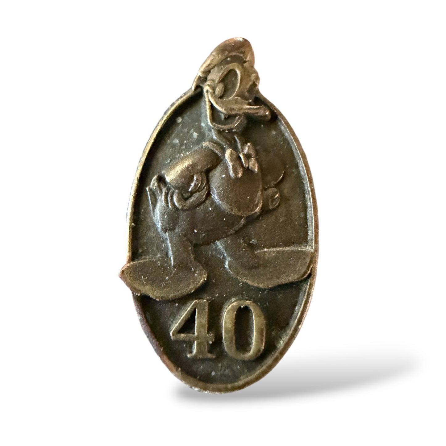 DEC Cast Member Years of Service 40 Years Donald Duck Facing Right Pin