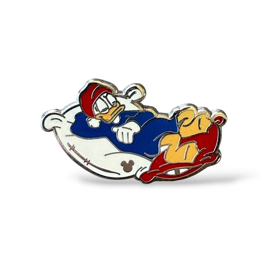Cast Lanyard Sleeping Characters Donald Hidden Mickey Pin