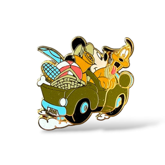 Cast Lanyard Gone Fishing Mickey and Pluto in a Car Back View Hidden Mickey Pin