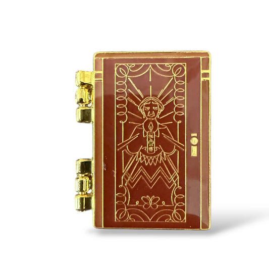 Loungefly Encanto Door Hinged Mystery Abuela Alma Pin