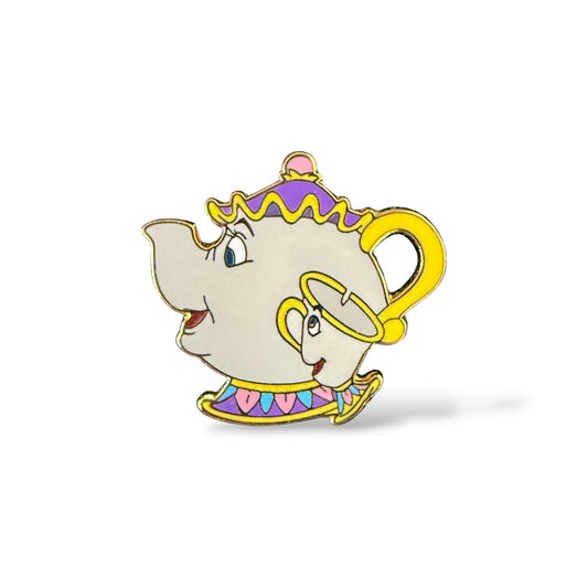 DLR Beauty and The Beast Gift With Purchase Mrs. Potts and Chip Pin
