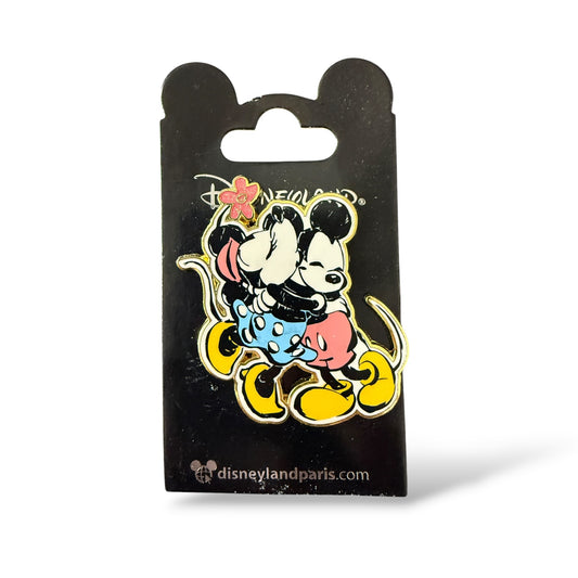 DLRP Mickey and Minnie Mouse Kiss Pin