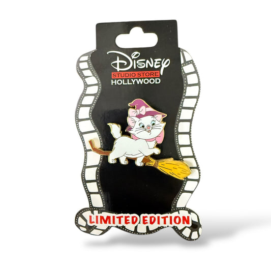 DSSH Cat On Broom Marie Aristocats Pin