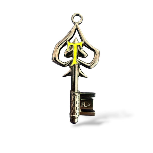DLR Mad T Party Black Spade Key Pin