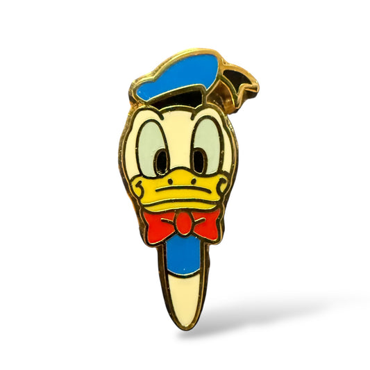JDS Donald Hop'n Pop'n Shops Donald Maracas Pin