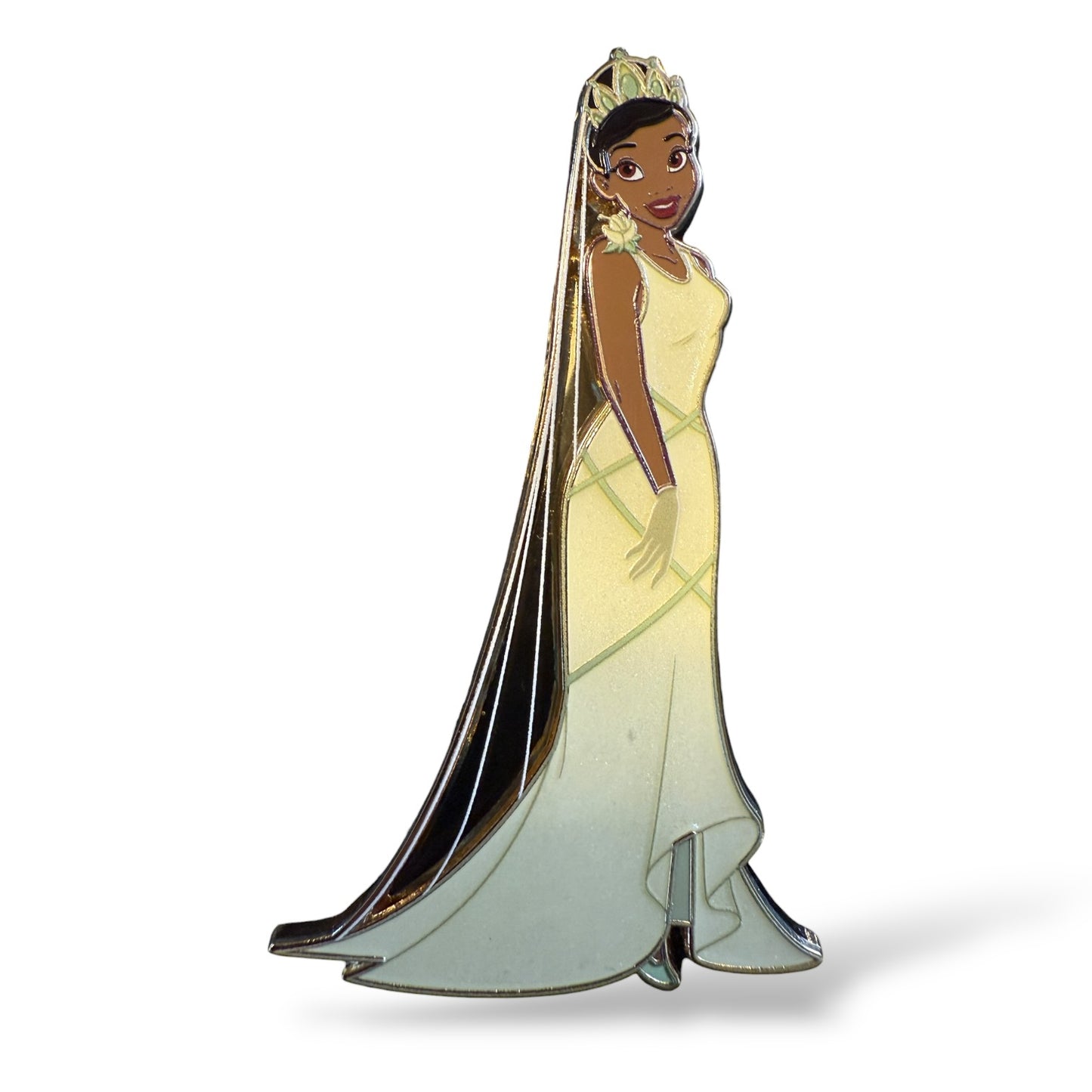 DEC Fairytale Outfits Tiana White Wedding Gown Pin
