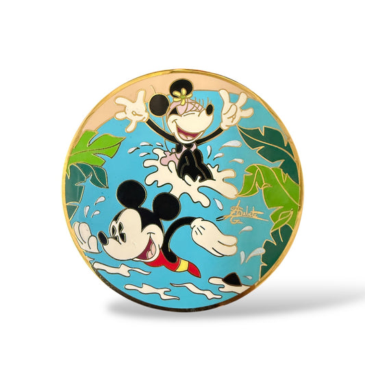 Disney Shopping Gomes Mickey and Minnie Swimming Pin