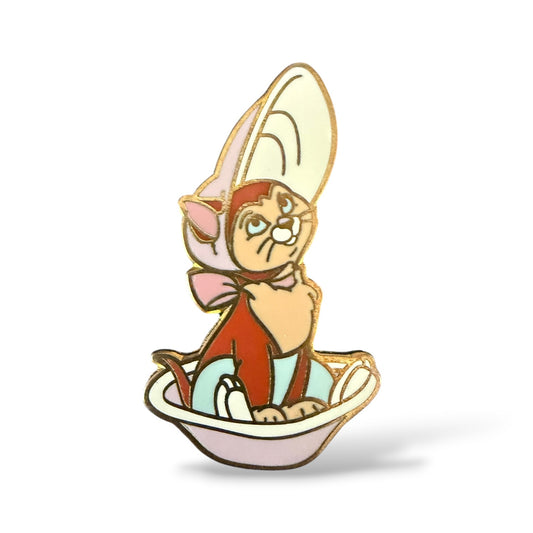 Alice in Wonderland Dinah Dressed as Oyster Costume Fantasy Pin