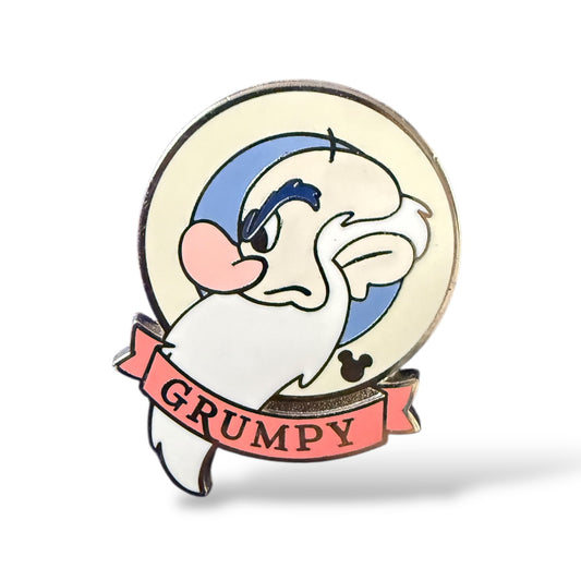 Cast Lanyard Snow White Dwarfs Grumpy Hidden Mickey Pin