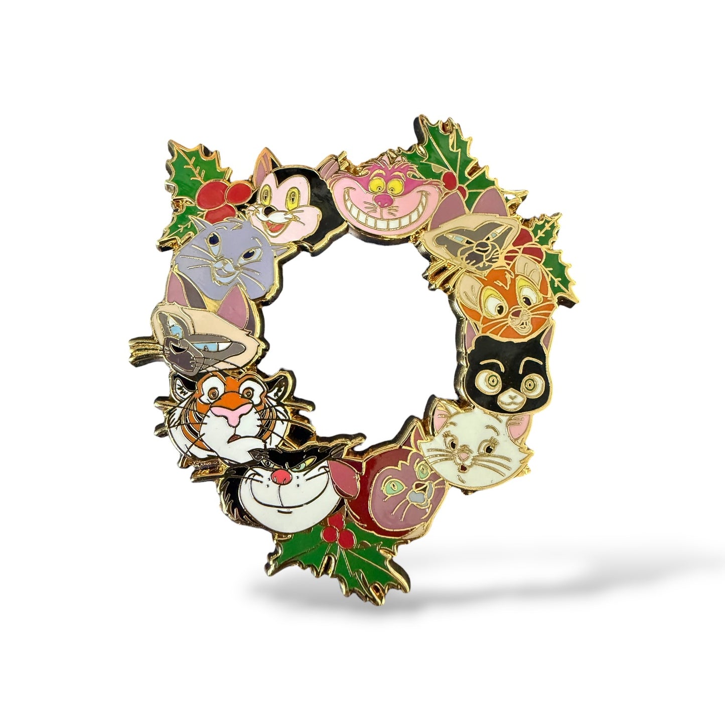 Disney Cats Holiday Wreath Fantasy Pin