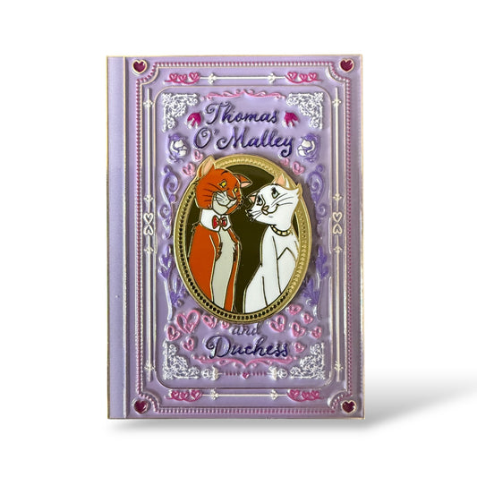 DEC Romantic Novels Series Thomas O'Malley and Duchess Pin