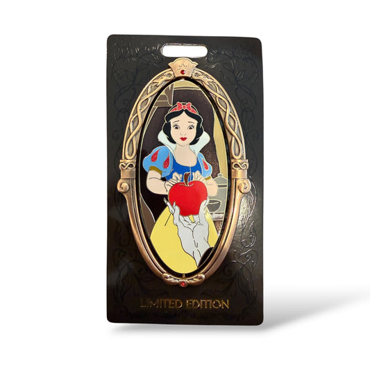 WDI Another Point of View Snow White and The Old Hag Spinner Pin