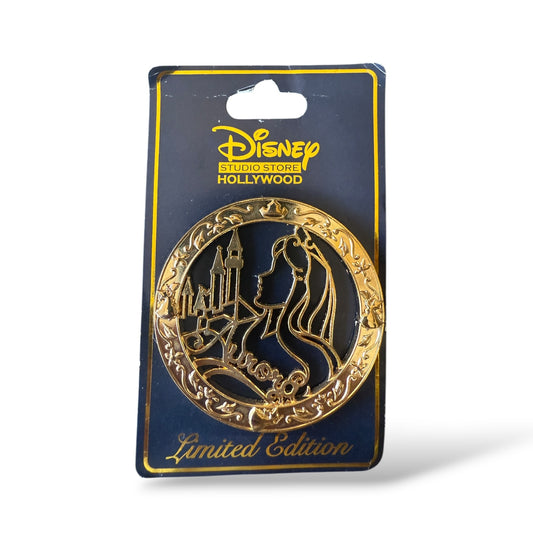 DSSH Grand Pin Trading Event Princess Silhouette Aurora Pin