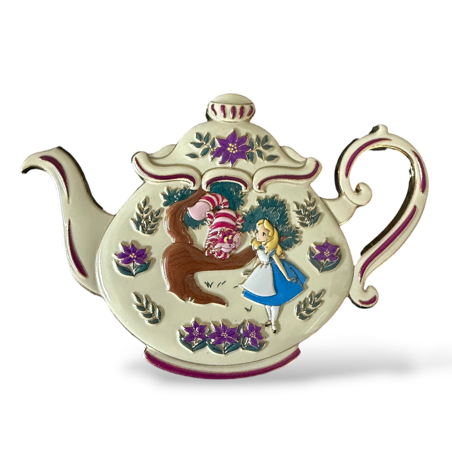 DEC Alice in Wonderland Teapots Alice and the Cheshire Cat Pin