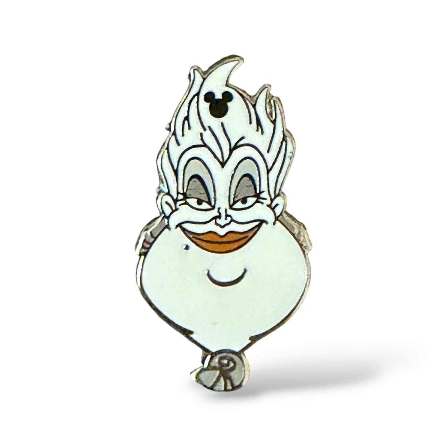 Cast Lanyard Disney Villains Ursula Hidden Mickey Pin