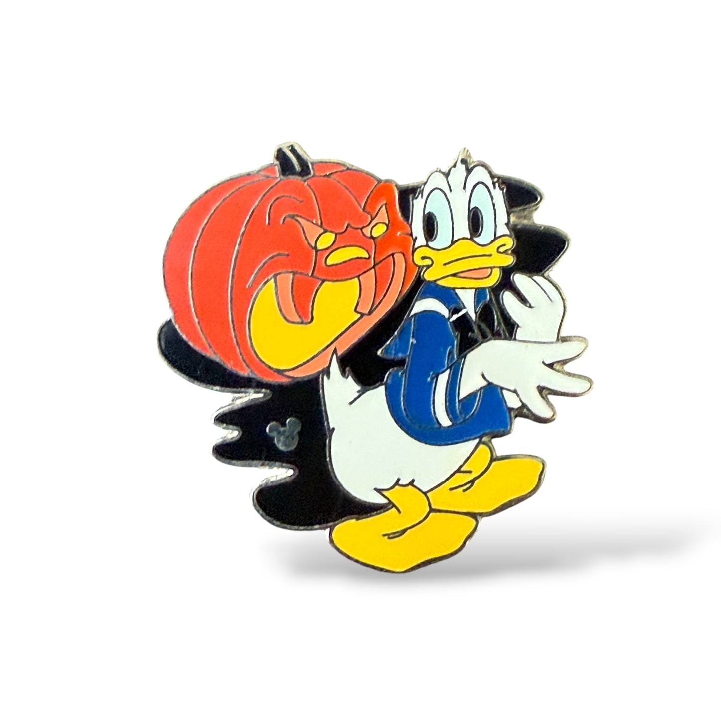 Cast Lanyard Trick or Treat Donald Hidden Mickey Pin