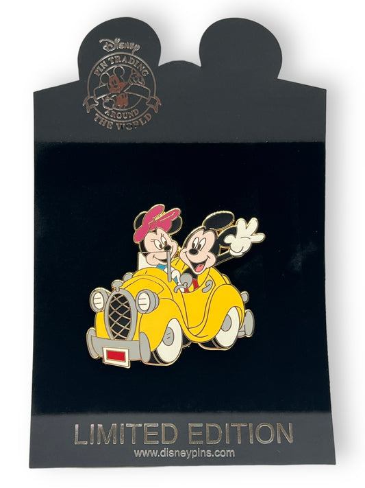 Disney Shopping Once Upon A Mouse Mickey and Minnie Pin