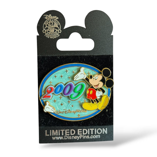 WDW White Glove Dated 2009 Mickey Pin