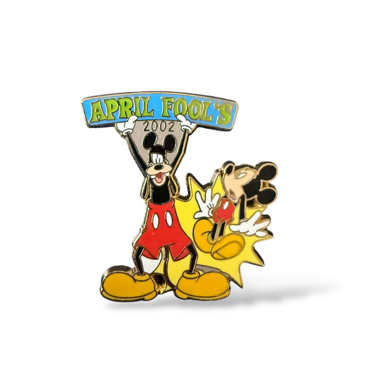 Disney Store 12 Months of Magic April Fools Day 2002 Goofy Dressed As Mickey Pin