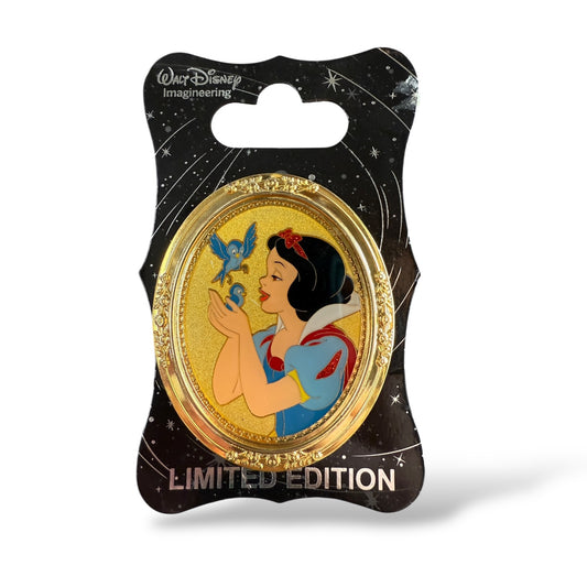 WDI Princess Gold Frame Snow White Pin