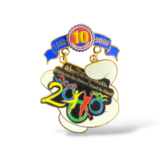 WDW Disney Pin Trading 10th Anniversary Millennium 2000 Pin