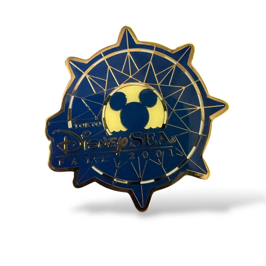 TDR FALL 2001 Mickey Icon Ears Pin