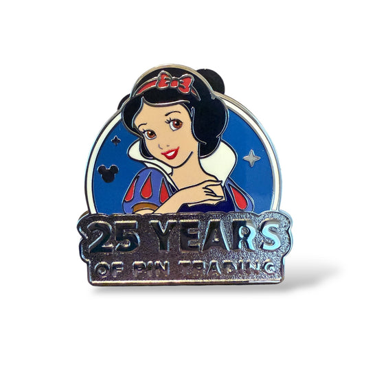 Cast Lanyard 25 Years of Pin Trading Snow White Hidden Mickey Pin