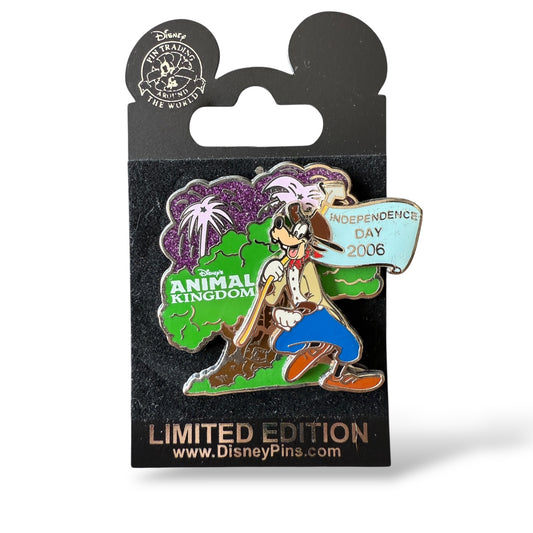 WDW Independence Day 2006 Animal Kingdom Goofy Pin