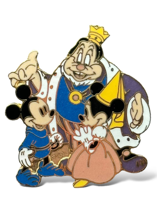 WDW Brave Little Tailor 1996 Disneyana Convention Security Manager Pin
