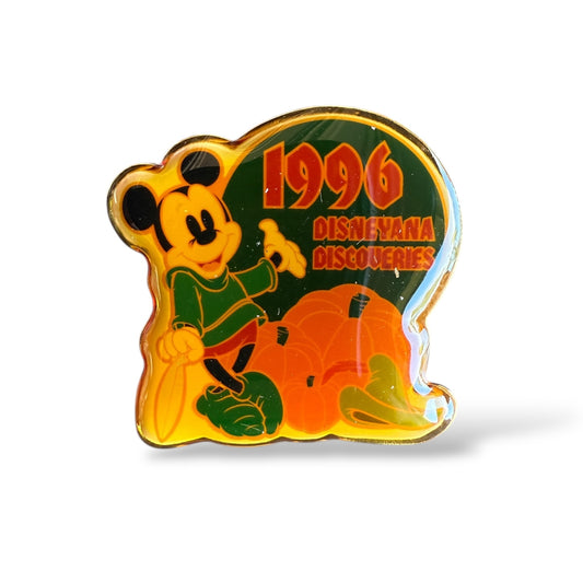 Disney Parks Disneyana Discoveries 1996 Mickey Brave Little Tailor Pin