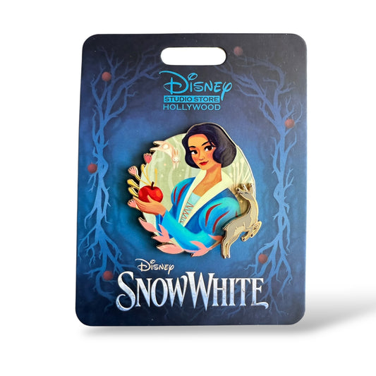 DSSH Snow White Holding Red Apple Pin
