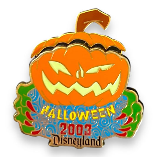 DLR Halloween 2003 Pumpkin with Jack Skellington Pin