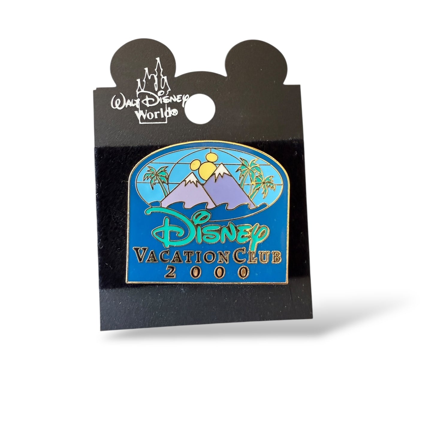 DVC Disney Vacation Club 2000 Pin