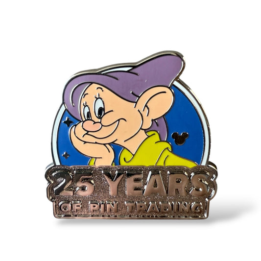 Cast Lanyard 25 Years of Pin Trading Dopey Hidden Mickey Pin