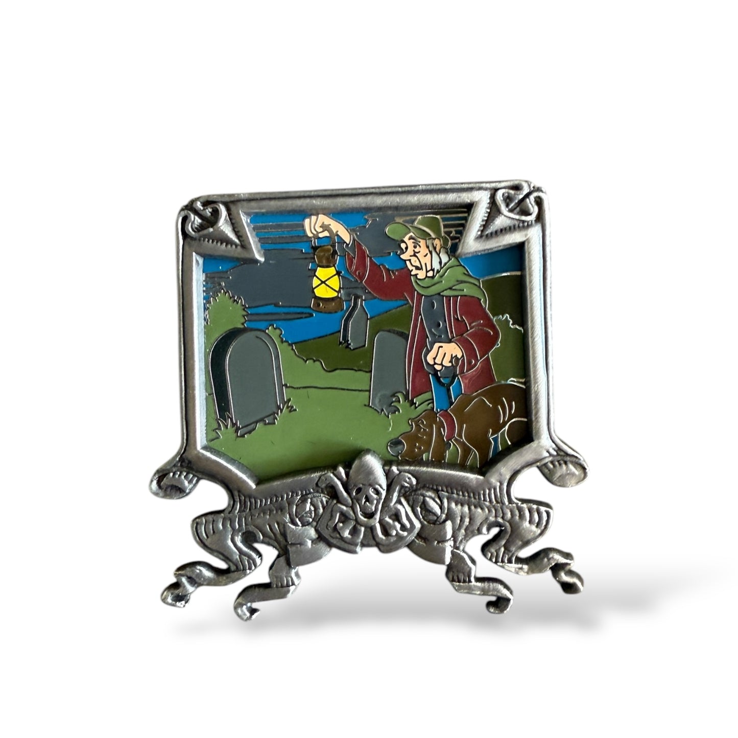 WDW Gold Card The Haunted Mansion Frame Caretaker Pin