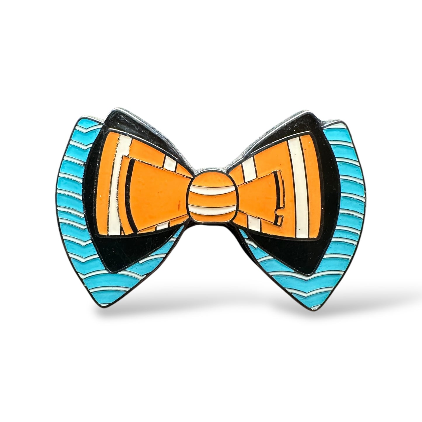 Loungefly Pixar Bows Mystery Nemo Pin