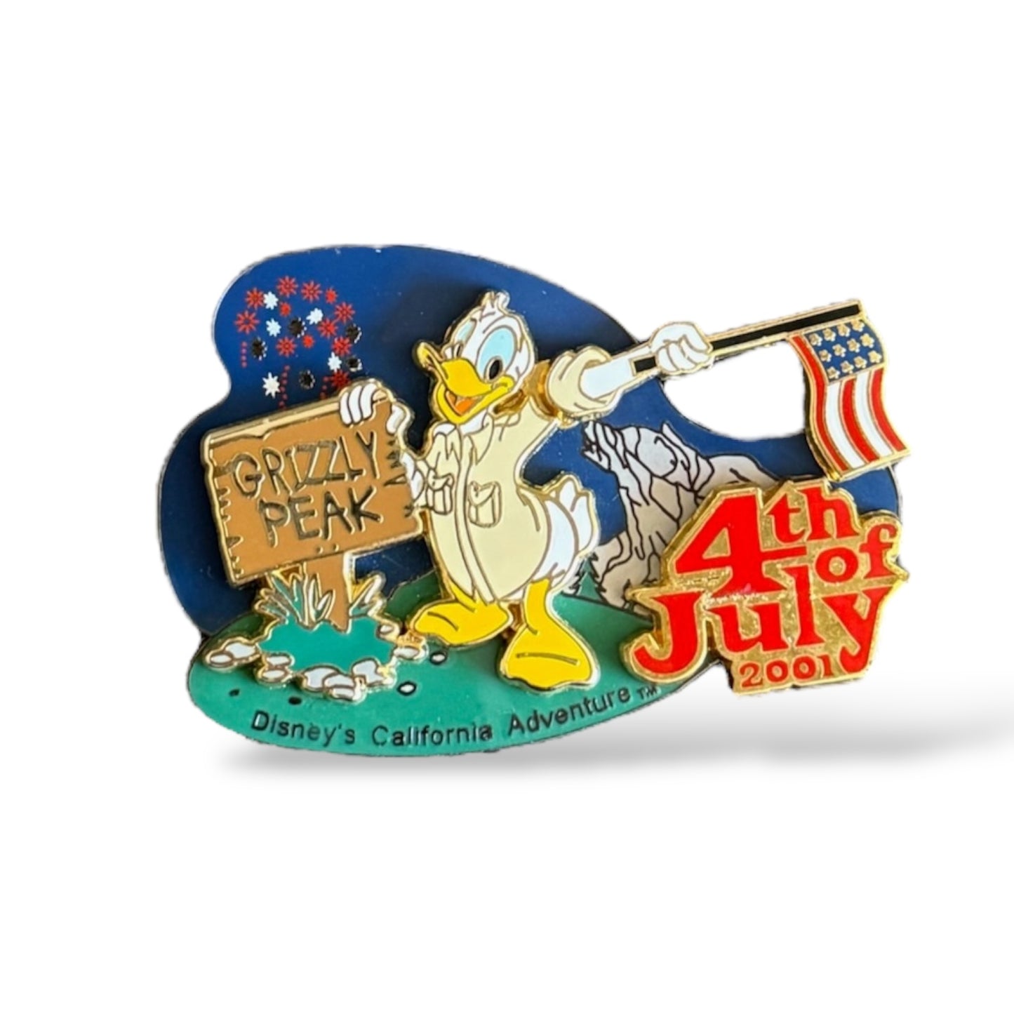 DCA 4th of July 2001 Donald Waving Flag Pin