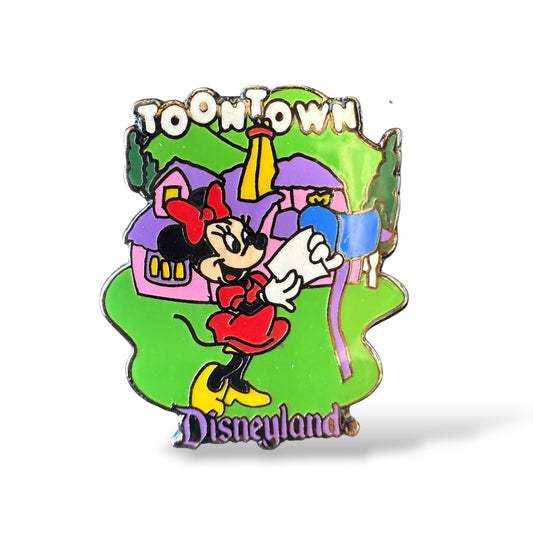 DLR 1998 Attractions Minnie's Toontown House Pin