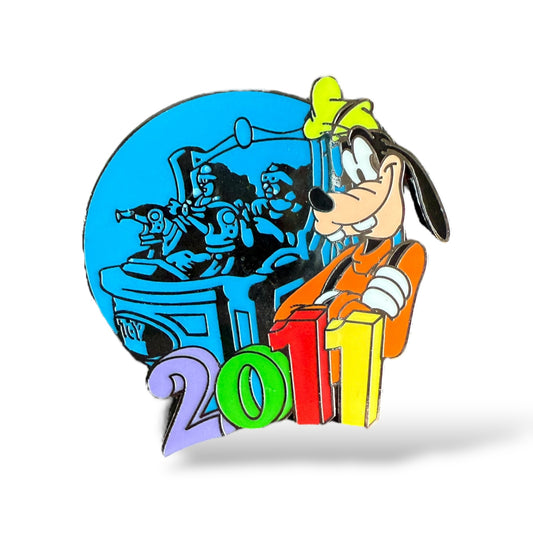 Disney Parks Dated 2011 Mystery Goofy Toy Story Midway Mania Pin