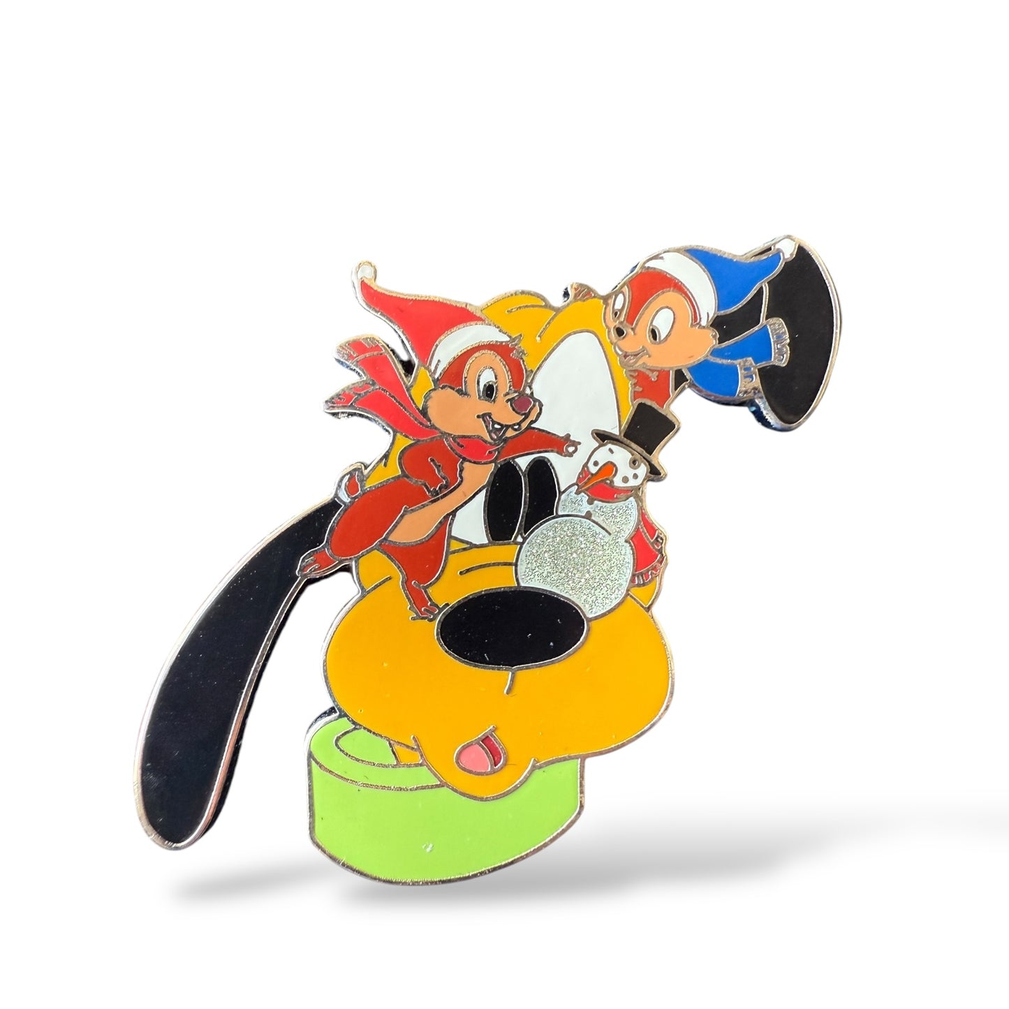 Disney Auctions Winter Pluto, Chip n' Dale Pin