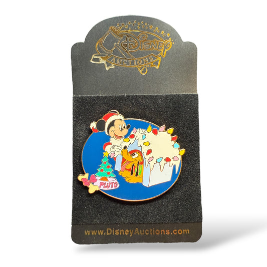 Disney Auctions Mickey and Pluto Christmas Pin