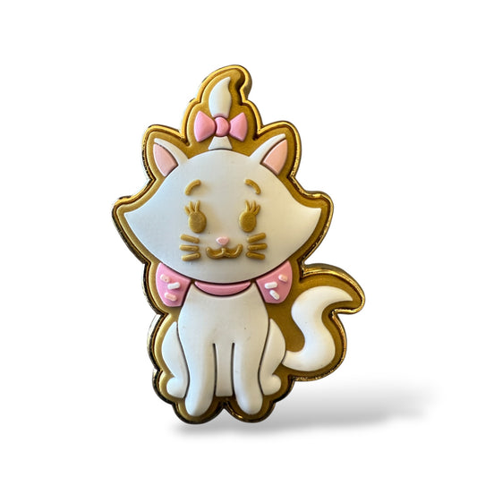 Loungefly Aristocats Sugar Cookies Mystery Marie Pin