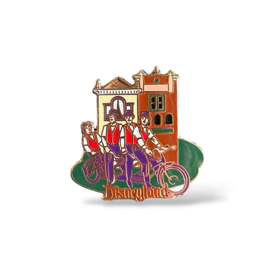 DLR 1998 Attractions Main Street Dapper Dans Quartet Pin